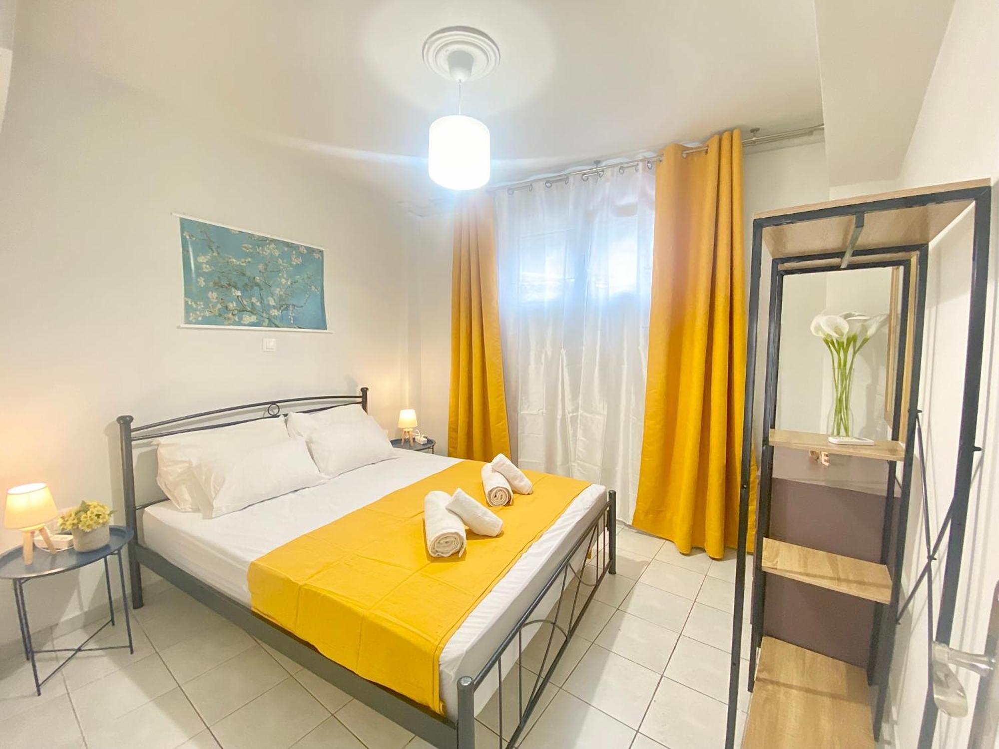 Apartment Olive Tree Deluxe Under Acropolis Hillside Athens