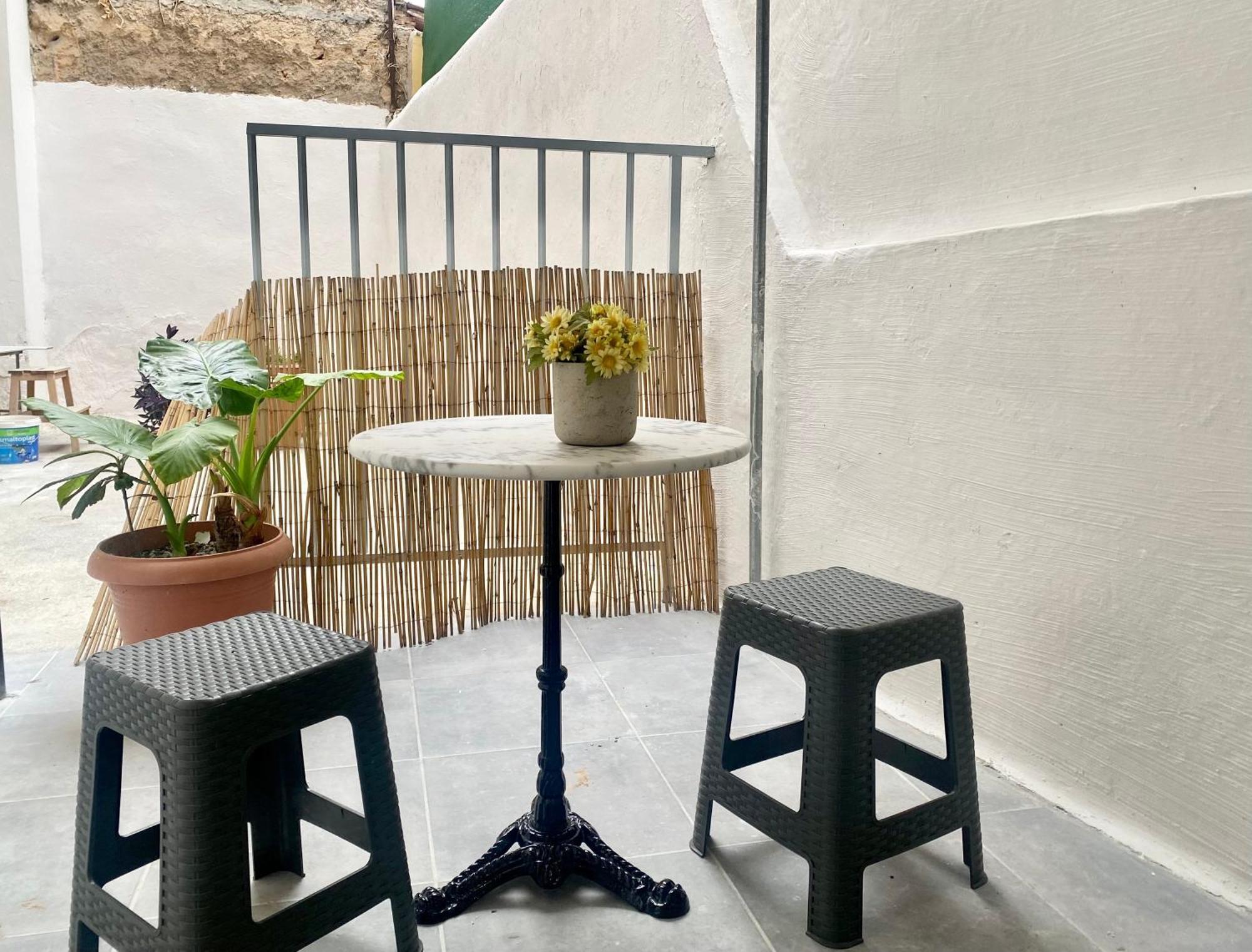 Olive Tree Deluxe Under Acropolis Hillside Apartment Athens